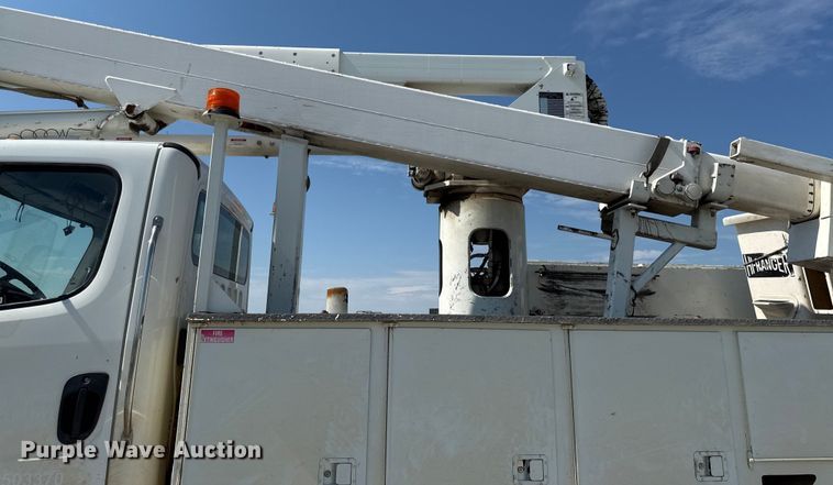 image for item DY8291 2012 Freightliner Business Class M2 bucket truck