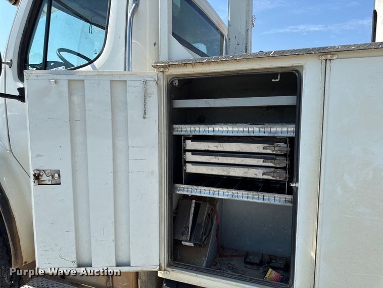 image for item DY8291 2012 Freightliner Business Class M2 bucket truck