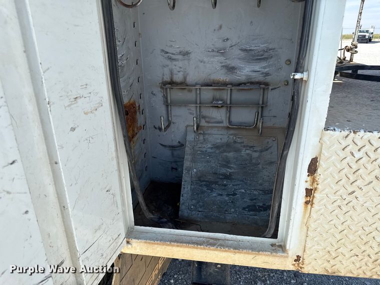 image for item DY8291 2012 Freightliner Business Class M2 bucket truck