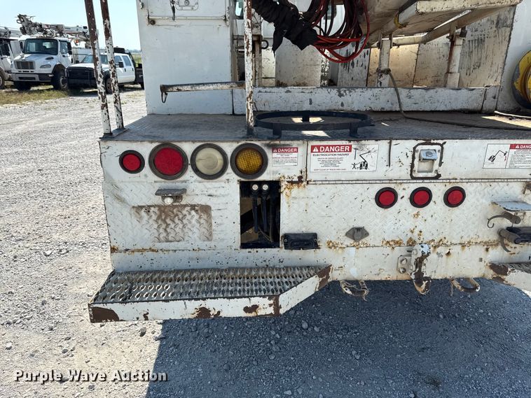 image for item DY8291 2012 Freightliner Business Class M2 bucket truck