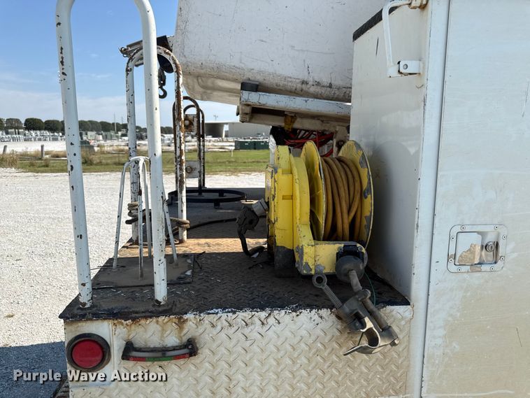 image for item DY8291 2012 Freightliner Business Class M2 bucket truck