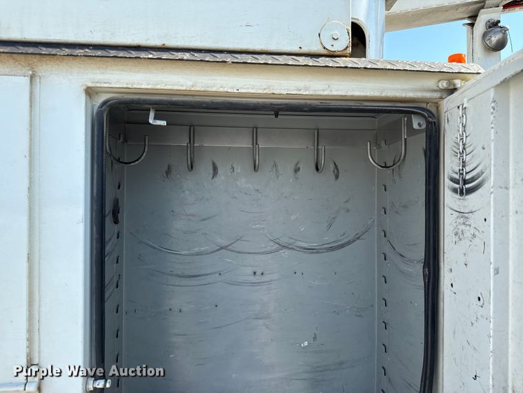 image for item DY8291 2012 Freightliner Business Class M2 bucket truck