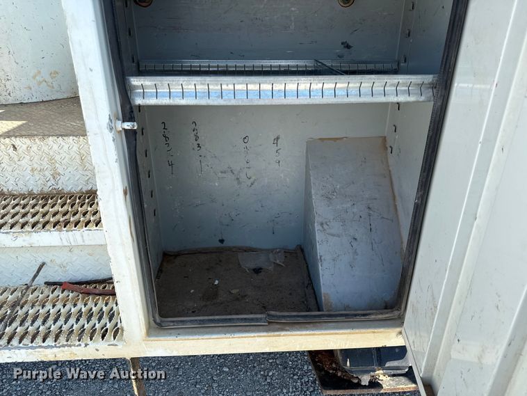 image for item DY8291 2012 Freightliner Business Class M2 bucket truck