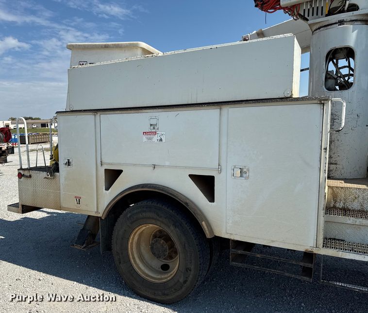 image for item DY8291 2012 Freightliner Business Class M2 bucket truck