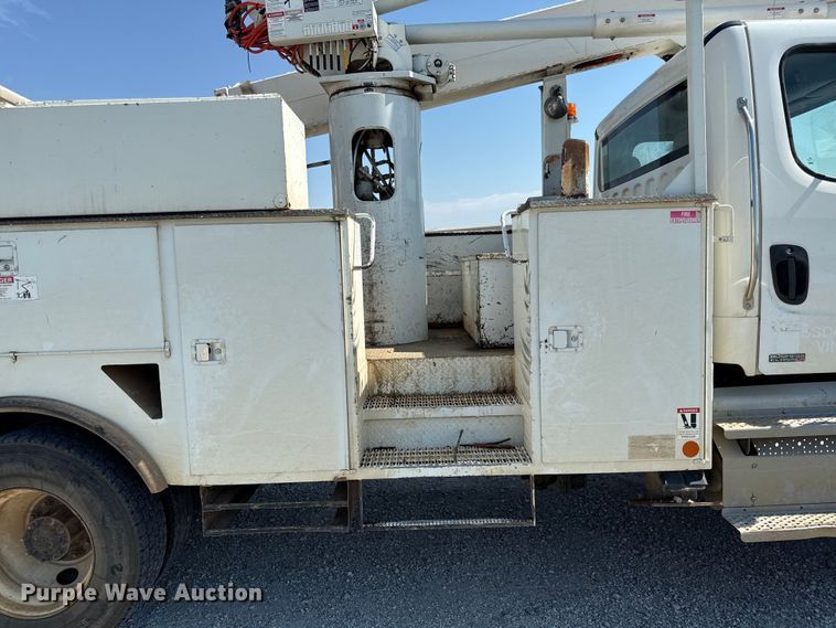 image for item DY8291 2012 Freightliner Business Class M2 bucket truck