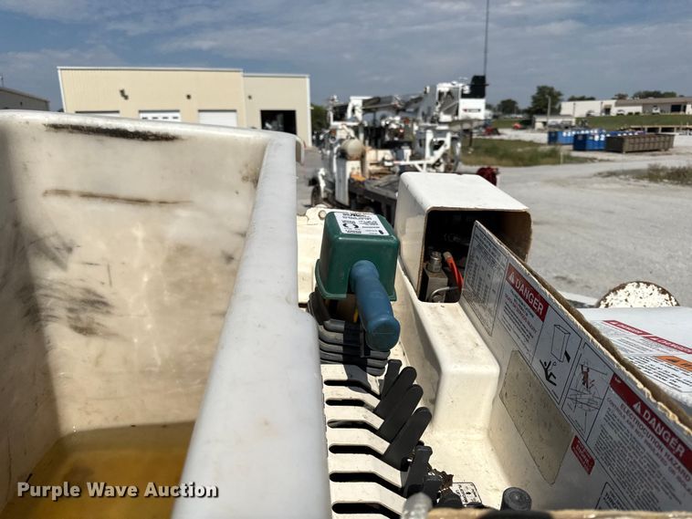 image for item DY8291 2012 Freightliner Business Class M2 bucket truck