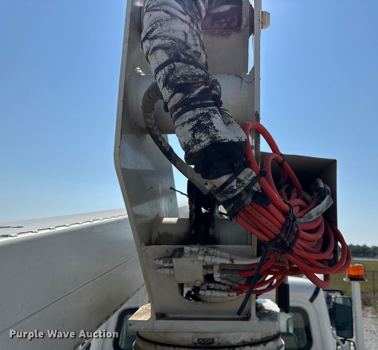 image for item DY8291 2012 Freightliner Business Class M2 bucket truck