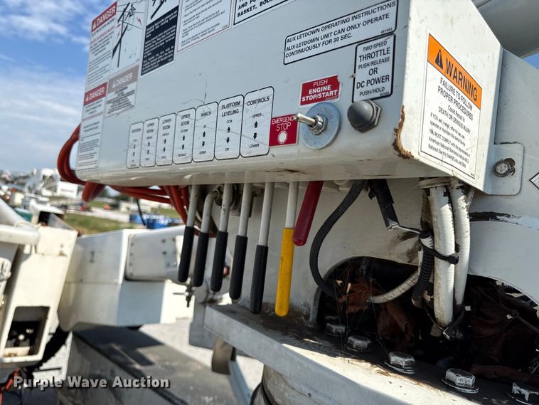 image for item DY8291 2012 Freightliner Business Class M2 bucket truck