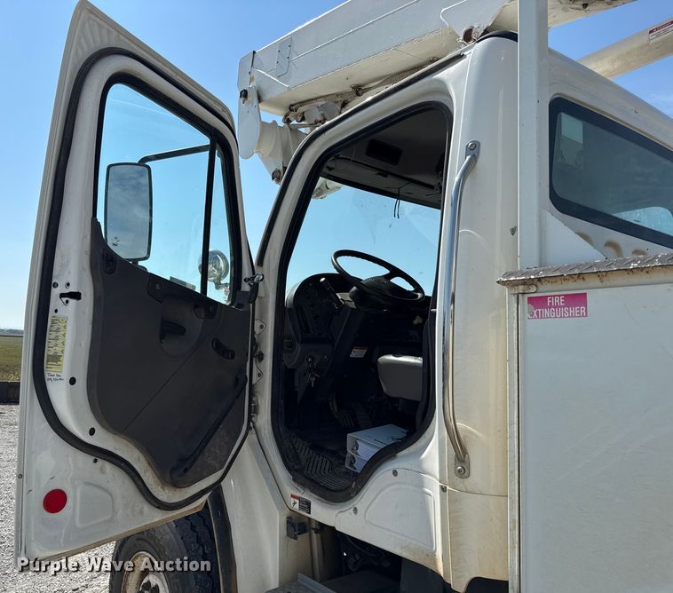 image for item DY8291 2012 Freightliner Business Class M2 bucket truck