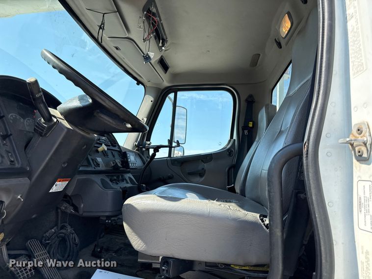 image for item DY8291 2012 Freightliner Business Class M2 bucket truck