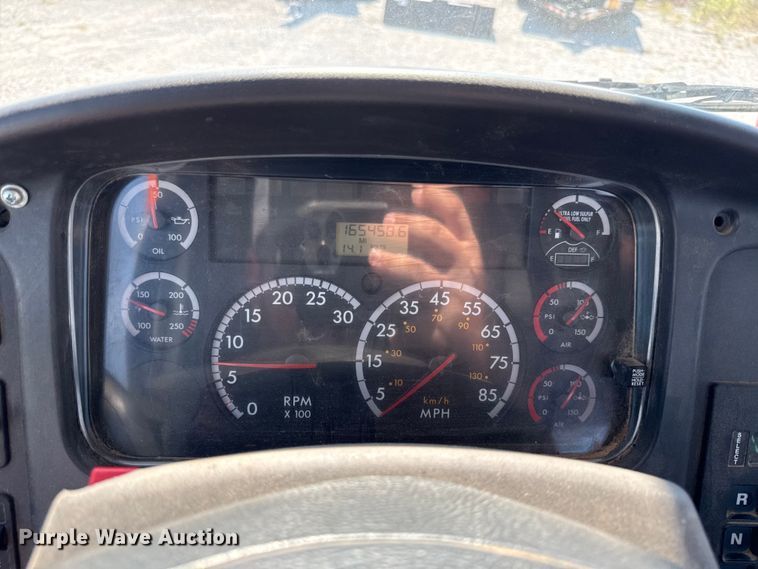 image for item DY8291 2012 Freightliner Business Class M2 bucket truck