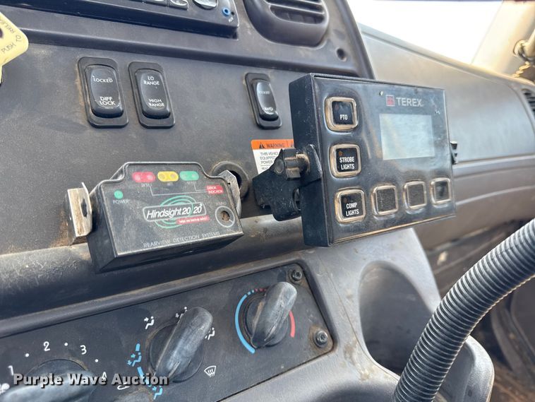 image for item DY8291 2012 Freightliner Business Class M2 bucket truck