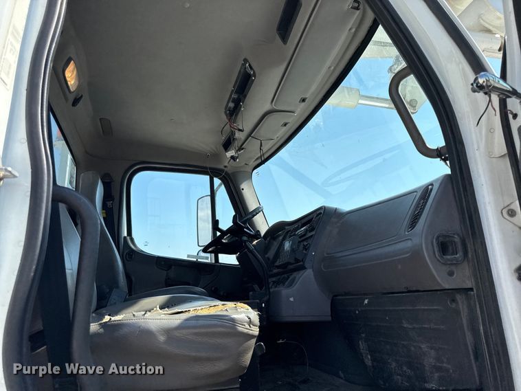 image for item DY8291 2012 Freightliner Business Class M2 bucket truck