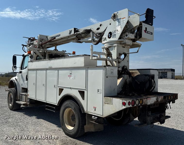 image for item DY8293 2013 Freightliner Business Class M2 digger derrick truck