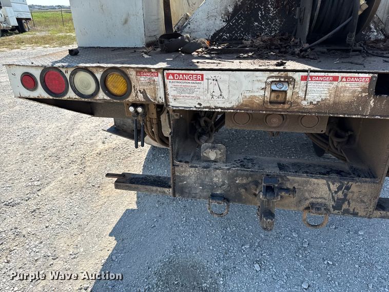 image for item DY8293 2013 Freightliner Business Class M2 digger derrick truck