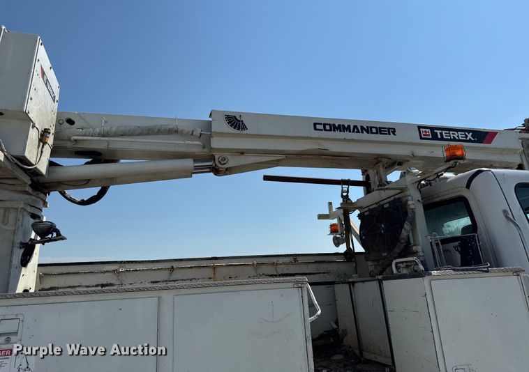 image for item DY8293 2013 Freightliner Business Class M2 digger derrick truck