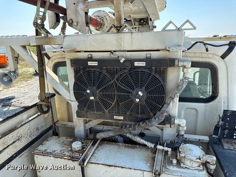 image for item DY8293 2013 Freightliner Business Class M2 digger derrick truck