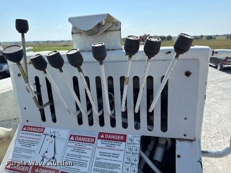 image for item DY8293 2013 Freightliner Business Class M2 digger derrick truck