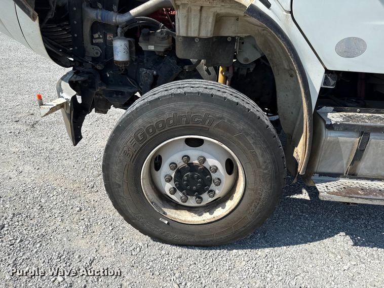 image for item DY8293 2013 Freightliner Business Class M2 digger derrick truck