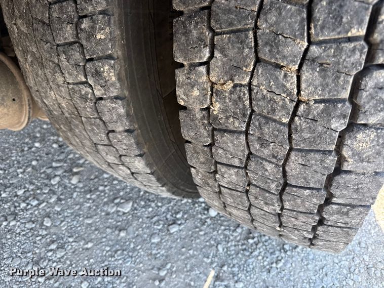 image for item DY8293 2013 Freightliner Business Class M2 digger derrick truck