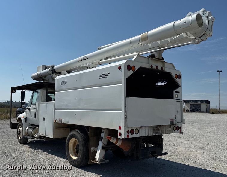 image for item DY8294 2013 International 4300 forestry bucket truck