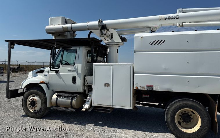 image for item DY8294 2013 International 4300 forestry bucket truck