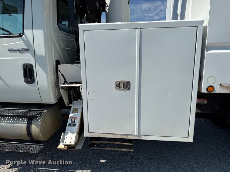 image for item DY8294 2013 International 4300 forestry bucket truck