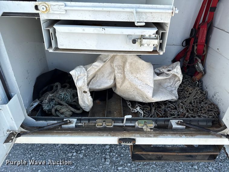 image for item DY8294 2013 International 4300 forestry bucket truck