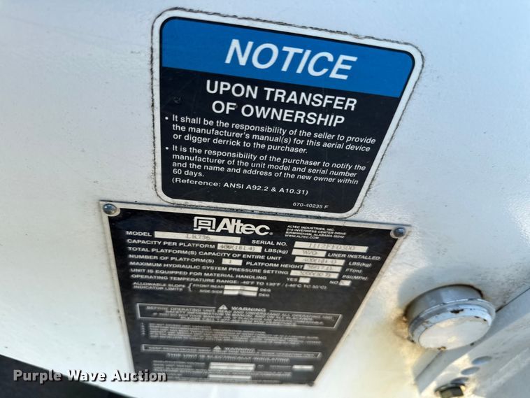 image for item DY8294 2013 International 4300 forestry bucket truck