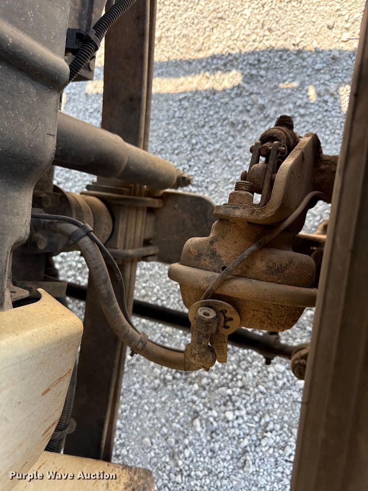 image for item DY8294 2013 International 4300 forestry bucket truck