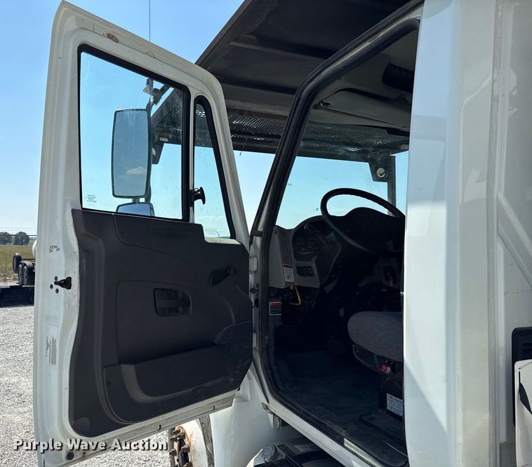 image for item DY8294 2013 International 4300 forestry bucket truck