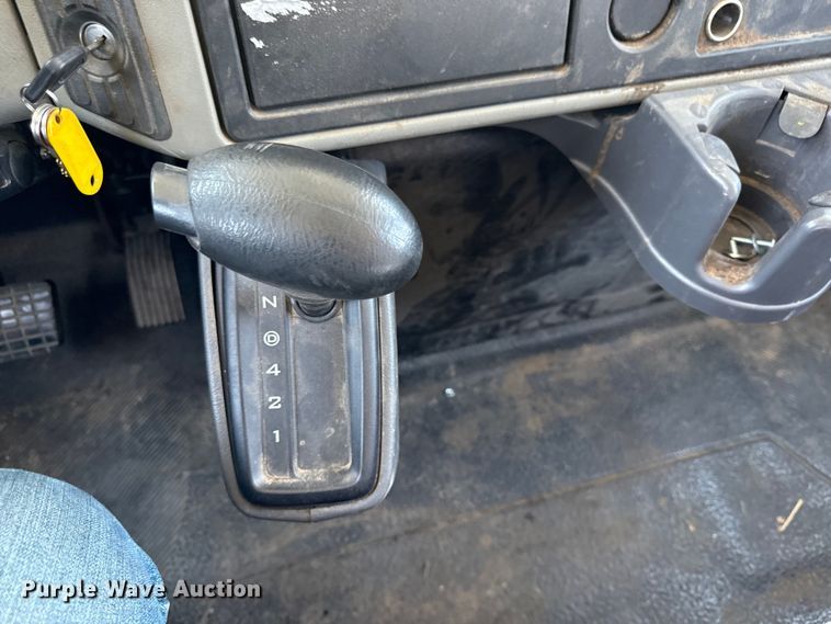 image for item DY8294 2013 International 4300 forestry bucket truck