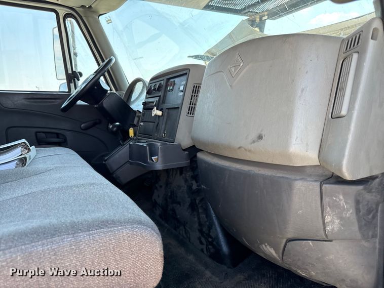 image for item DY8294 2013 International 4300 forestry bucket truck