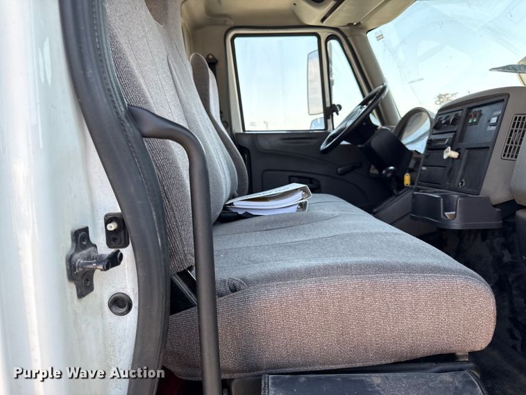 image for item DY8294 2013 International 4300 forestry bucket truck