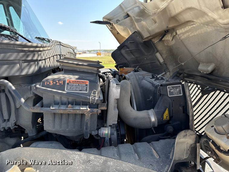 image for item DY8294 2013 International 4300 forestry bucket truck