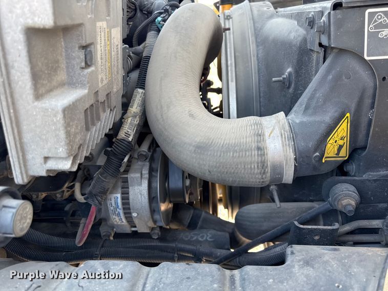 image for item DY8294 2013 International 4300 forestry bucket truck