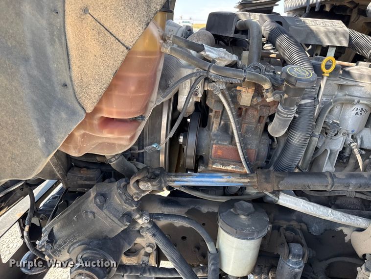 image for item DY8294 2013 International 4300 forestry bucket truck