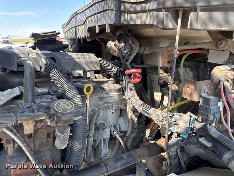 image for item DY8294 2013 International 4300 forestry bucket truck