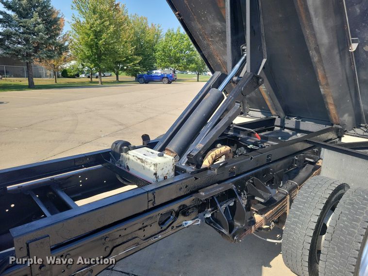 image for item DZ6730 2016 RAM 4500 dump truck