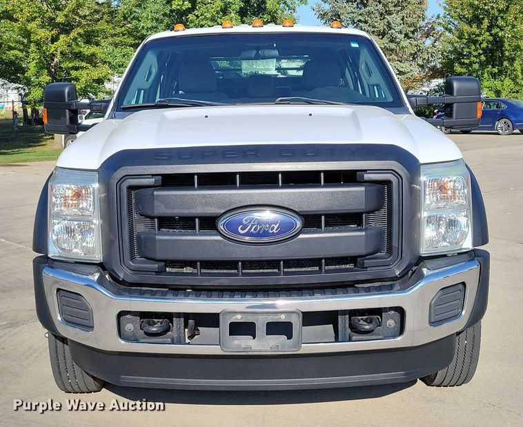 image for item DZ6731 2016 Ford F550 Super Duty utility / service truck