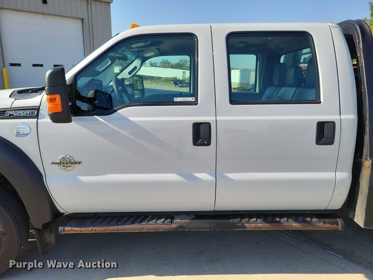 image for item DZ6731 2016 Ford F550 Super Duty utility / service truck