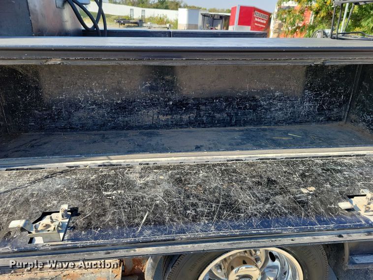 image for item DZ6731 2016 Ford F550 Super Duty utility / service truck