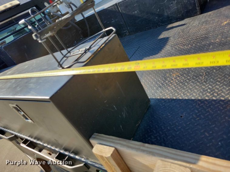 image for item DZ6731 2016 Ford F550 Super Duty utility / service truck