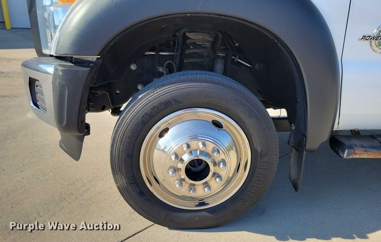 image for item DZ6731 2016 Ford F550 Super Duty utility / service truck