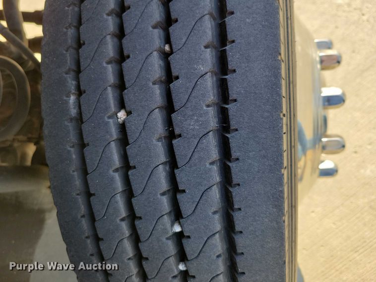 image for item DZ6731 2016 Ford F550 Super Duty utility / service truck