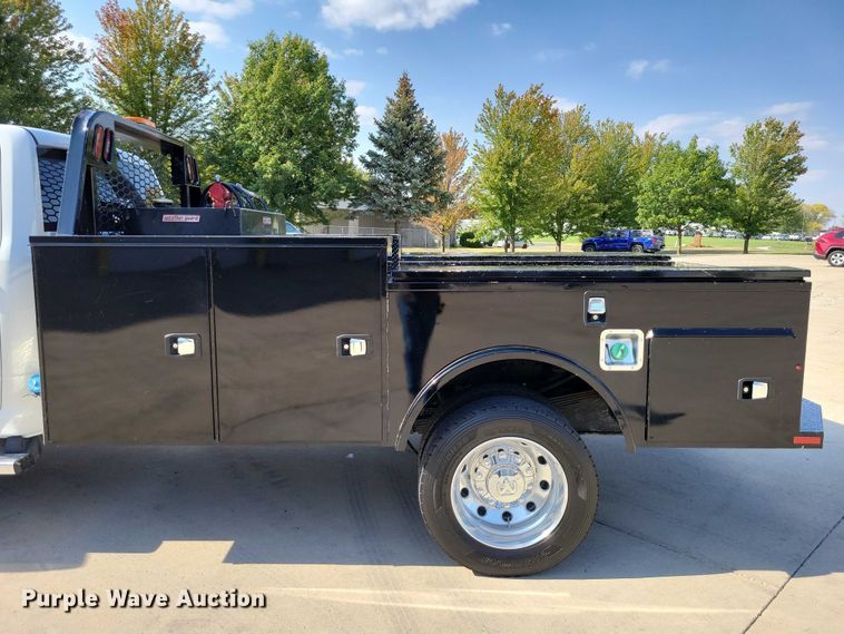 image for item DZ6732 2023 RAM 5500 utility / service truck