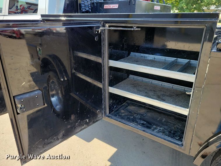 image for item DZ6732 2023 RAM 5500 utility / service truck