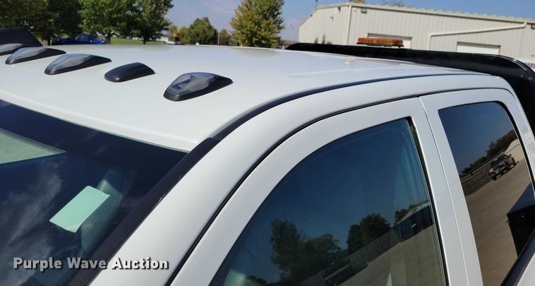 image for item DZ6732 2023 RAM 5500 utility / service truck