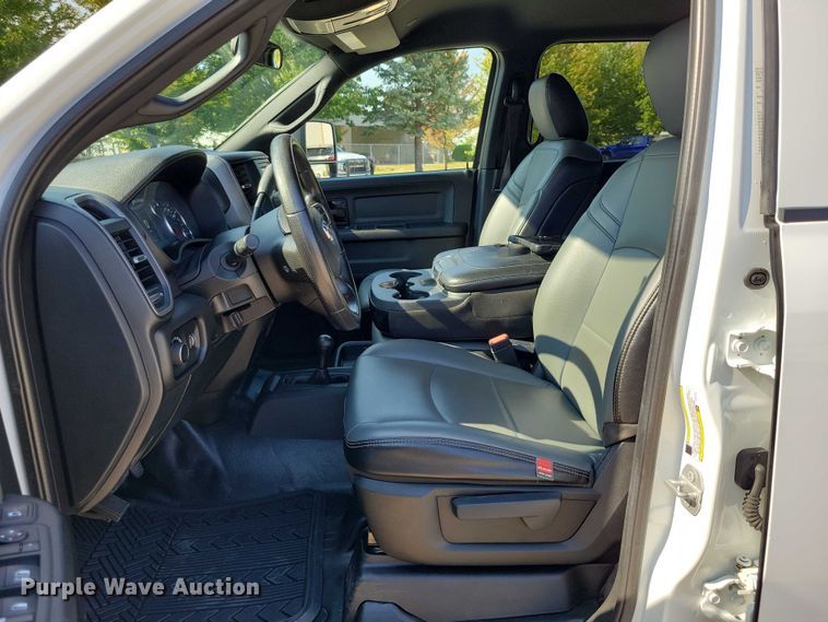 image for item DZ6732 2023 RAM 5500 utility / service truck