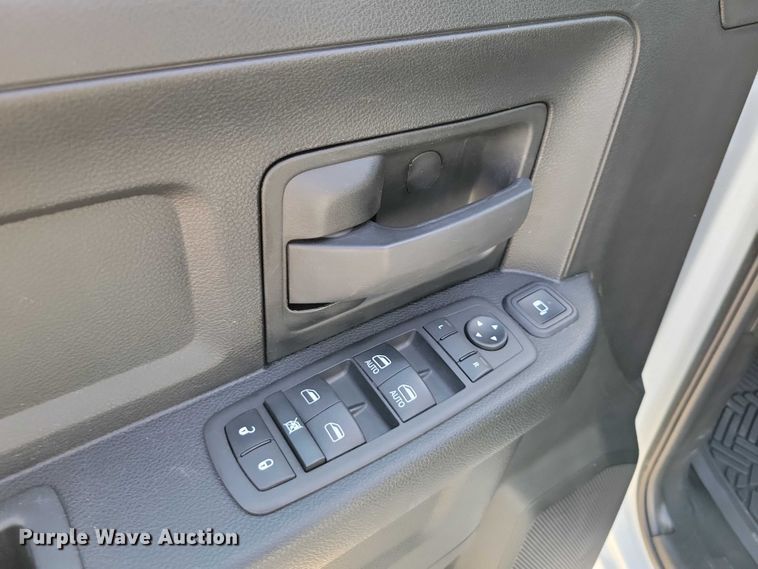 image for item DZ6732 2023 RAM 5500 utility / service truck